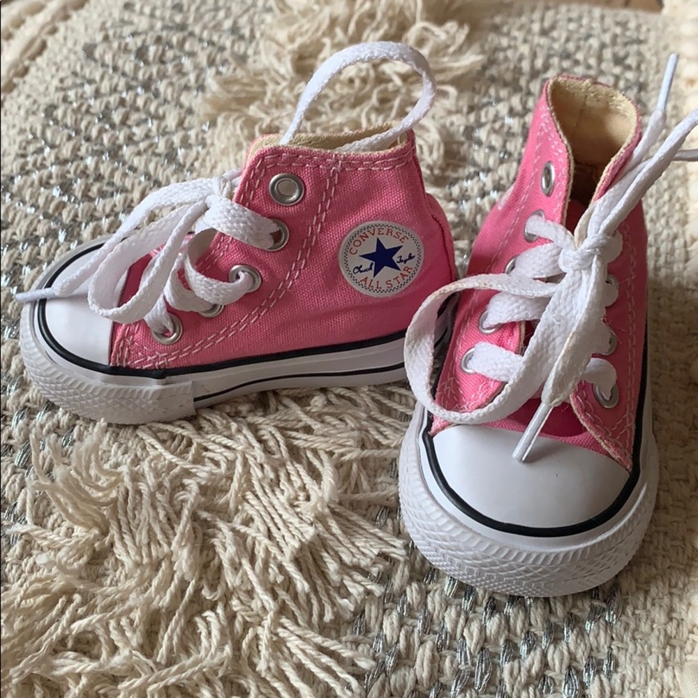 Pink Baby converse size 2